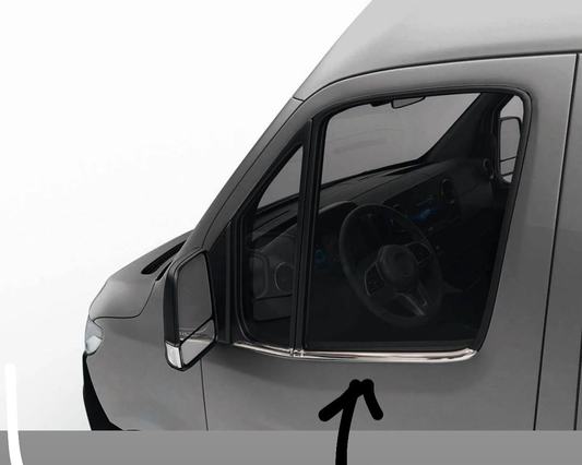 Mercedes Sprinter W907 krom cam alt çıtası 2018 ve sonrası 4 parça
